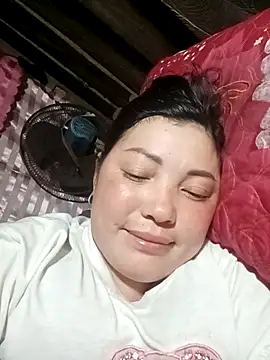 sary-hot2x's cam snapshot