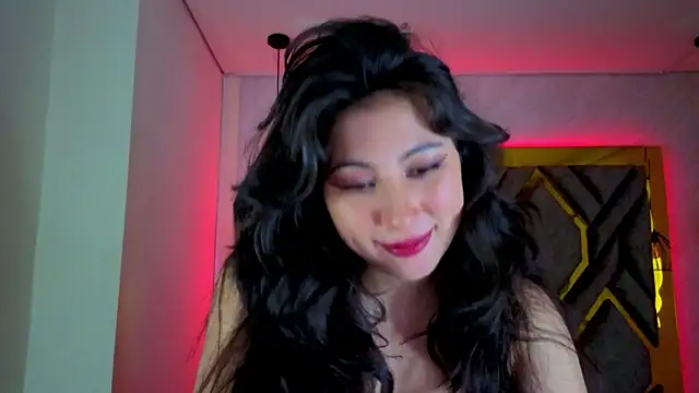 Luvienne's cam snapshot