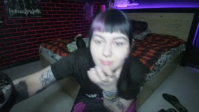 MoorderxDoll live sex cam