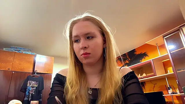 RoseBakeer's cam snapshot