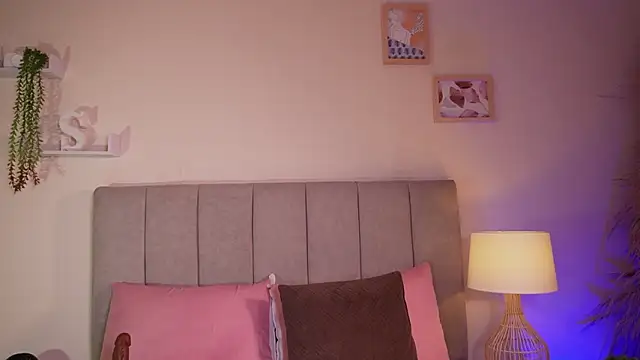 curvyliciousss's cam snapshot