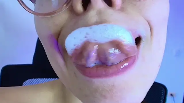 lisbet21x's cam snapshot