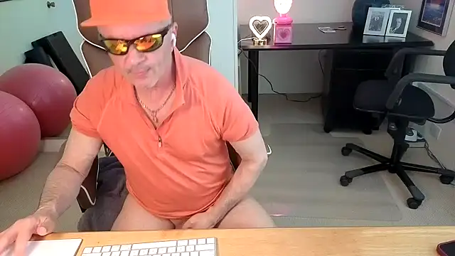 hotdadbod live sex cam