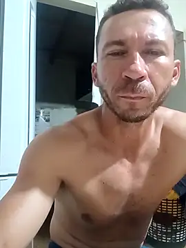 RobertoLuiz84 live sex cam
