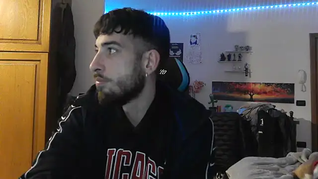 maestroboris95 live sex cam