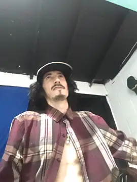 sk8-boy's cam snapshot