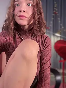 MilliDoll live sex cam