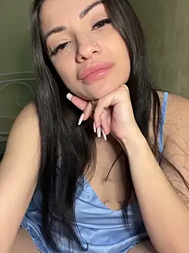 Layana_Ro's cam snapshot