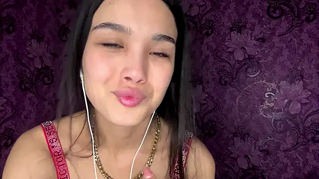 AylinBlush's cam snapshot