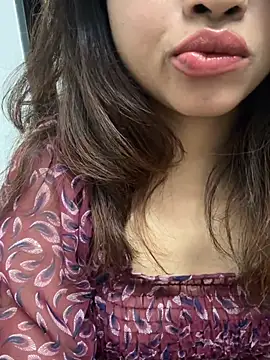 riya_sharma11's cam snapshot