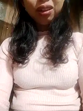 TRIEUTRIEU20 live sex cam