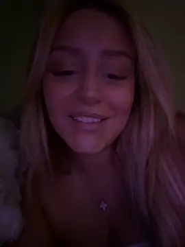 UKLillie's cam snapshot