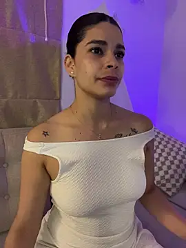 Leah_Honey26's cam snapshot