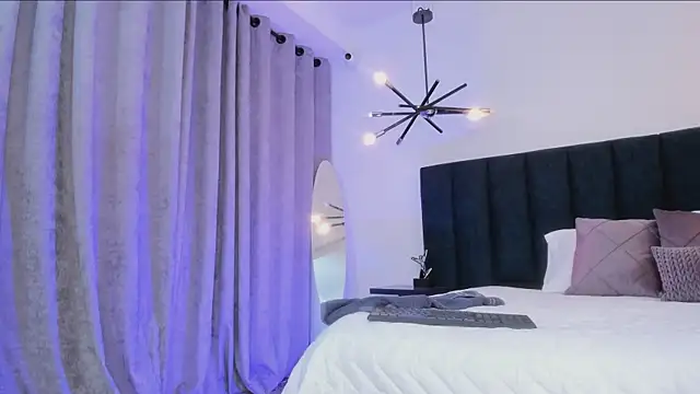 alaia7h live sex cam