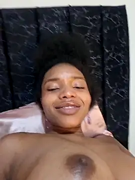 Ebony_love07's cam snapshot