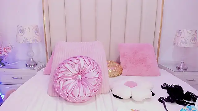 GianinaLewis's cam snapshot