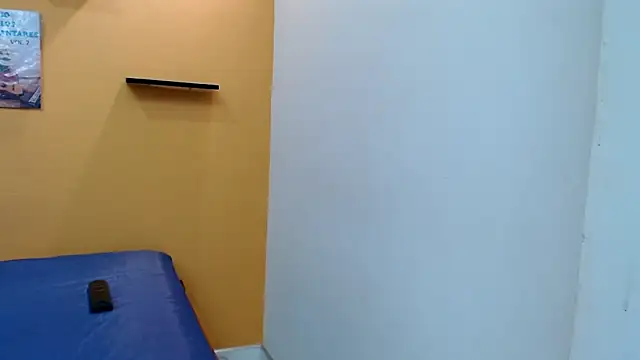 skinnyverus18's cam snapshot