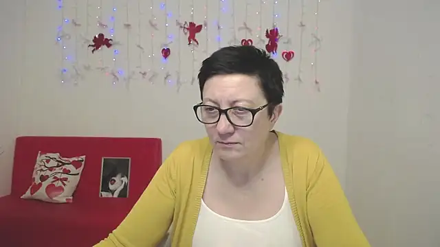 EmilyL0ve's cam snapshot