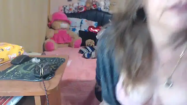 milfeddy_'s cam snapshot