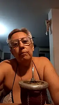 Marce1903 live sex cam