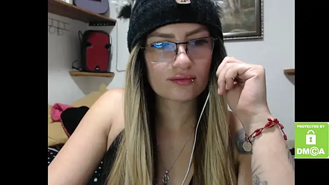 alice_trinity live sex cam