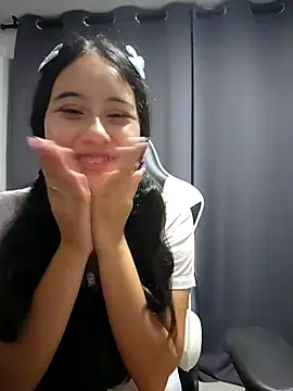 l0lita_emi live sex cam