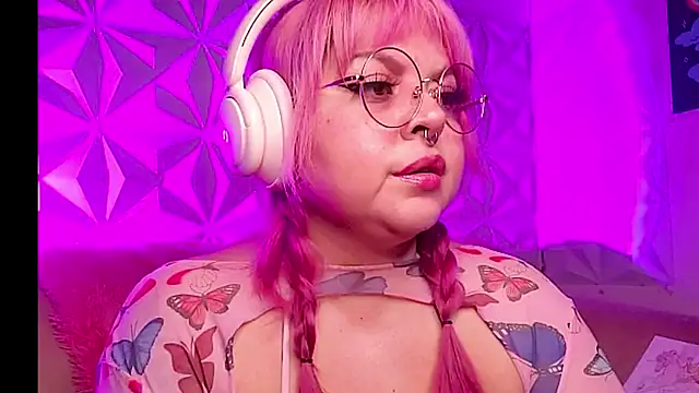 Satyn_doll live sex cam