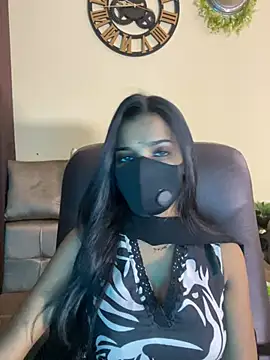 its_ur_flora's cam snapshot