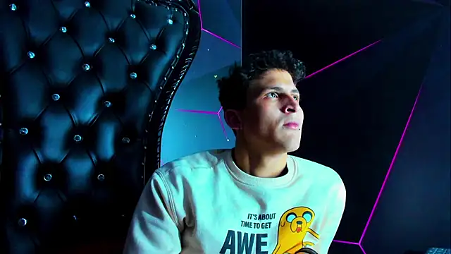 Ethan_Waalker live sex cam