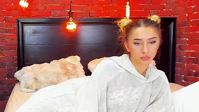 ChristynaRoss live sex cam