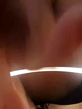 Curvymoza's cam snapshot