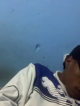 mondacuo3000's cam snapshot