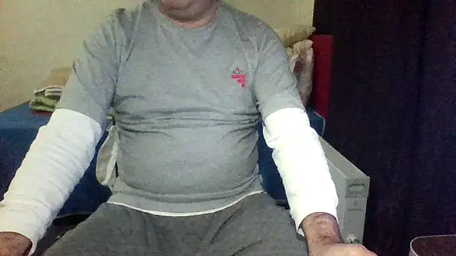 st206boy's cam snapshot