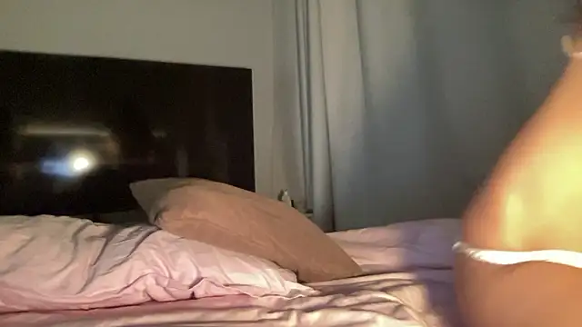 eva_mp3's cam snapshot