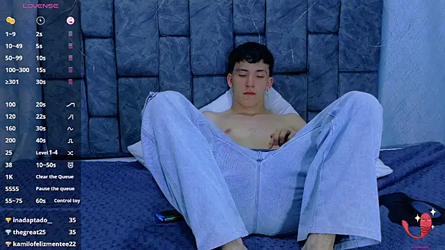 SamBoycash_'s cam snapshot