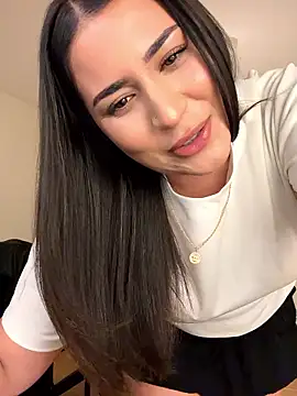 Yasmine-blue's cam snapshot