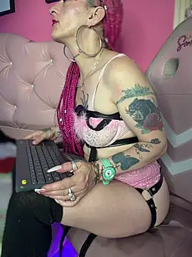 Karolaiin_LS's cam snapshot