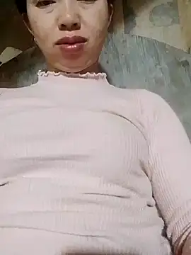 TRIEUTRIEU20's cam snapshot