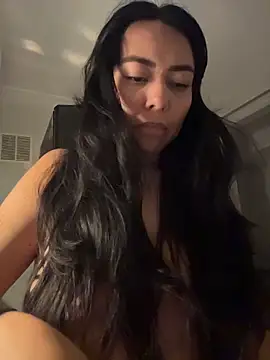 PetitLumiere's cam snapshot