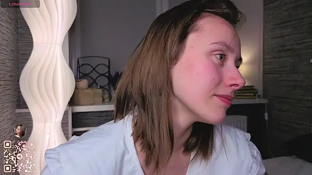 EthalBuffkin's cam snapshot