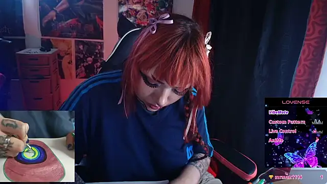 linda_mort's cam snapshot