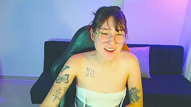 Yuliennegg's cam snapshot