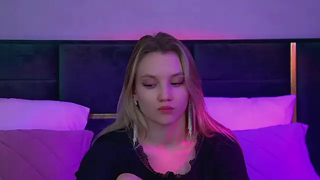 StacyEvances's cam snapshot