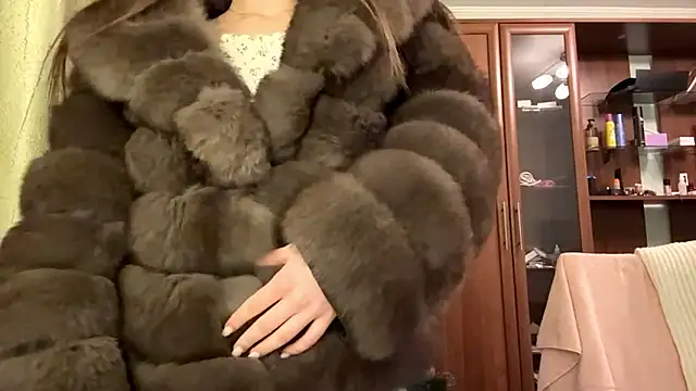 Adel_strongwoman's cam snapshot