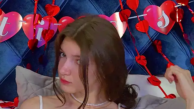 SophiaProve's cam snapshot