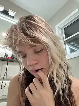 Cutiepiespanks live sex cam