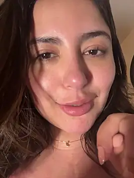 sukhakunis1 live sex cam