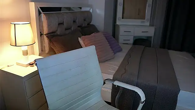 Camilaa_bueno's cam snapshot