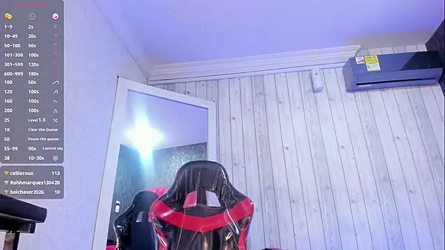 _erick_j's cam snapshot