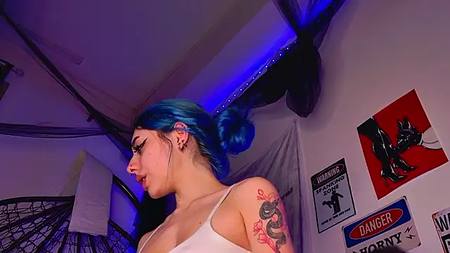 AriaVoss live sex cam